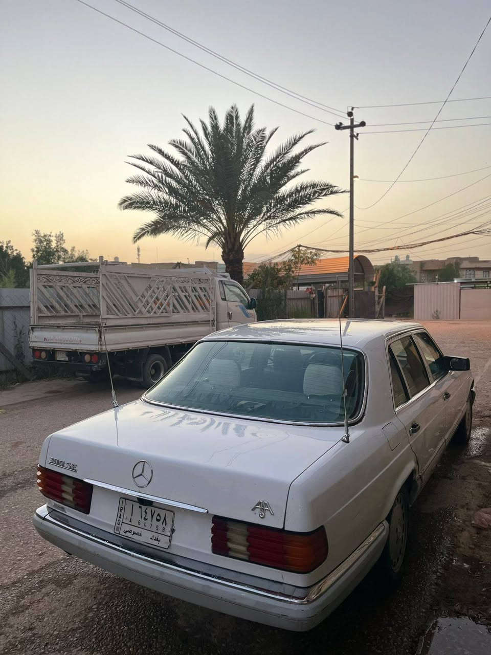 السلام عليكم للبيع او المراوس مرسيدس جامبو موديل90 اصل مكينه وكير وكسن انضاف دواخل نضيفه تخم تاير جديد تبريد شغال رقم بغداد الماني السعر 45 أبيه مجال مكاني النجف الاشرف للاستفسار الاتصال ***********
