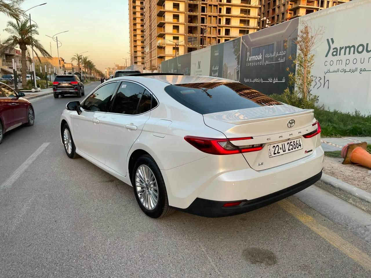 السلام عليكم 
للبيع تويوتا كامري 2026 رقم أربيل تحويل مباشر 

ماشيه km2357
__________
للناس اللي تدور الفخامة، الهدوء، والقوة...
- أهم المميزات:
تصميم جديد هجومي مع واجهة حادة
محرك 2.5L ا بانزين فقط
قتصادي واعتمادية تويوتا المعروفة 
مقصورة راقية مع شاشة وسطية
أمان عالي: مثبت ذكي - كاميرا خلفية -
مع 8 حساسات امامي - خلفي 
ثبات بالخط السريع بشكل يخليك مرتاح بأي مشوار
بصمه فتحه سقف 
مقعد كهرباء 
________________
تضليل رسمي من مديرية مرور أربيل 
80%

واگيد ضمان ساز مع 8 تبديل زيت مجاني 

السعر 302$ ورقه مجال بسيط 
لتواصل ولمزيد من المعلومات انتصل 
***********☎️
العنوان بغداد
