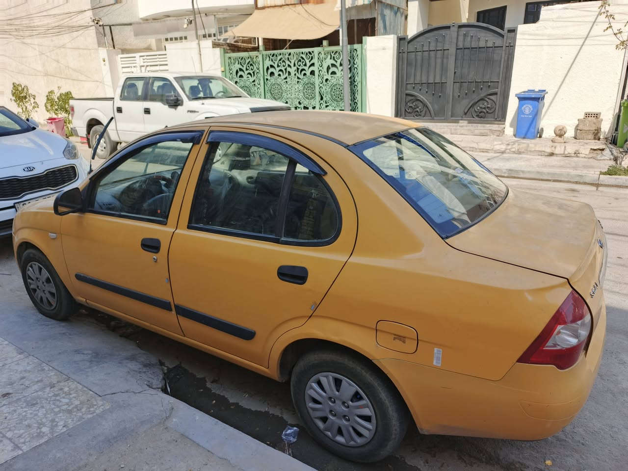 السلام عليكم من رخصة الادمن المحترم طيبة ٢٠١٥ سياره جديدة كير محرك مكفول تبريد❄ سيارة باسمي تحويل مباشر وسيارة مال بيت ماشتغل بيها تكسي جديدة بمعنئ الكلمه تجي وتشوف بعينك السياره ب٣٩ وبيها مجال بسيط لطيبين*********** مكاني بغداد الدورة
