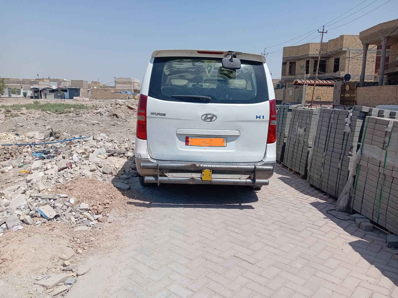 سلام عليكم
ستاركس مفتوح ٢٠٠٩ تخم تاير باتري جديد كير مكينة نضيفات تبريد شغال فول مصفره هيئة وضربه وغرامات رقم دولي سنويه جديده ماناقصه شي سيارة  ١٣٥ بيه صبغ بل جاملغ الخلفي موضحينه بل صوره
شراي يتواصل على رقم *********** مداور ثاني يوم
