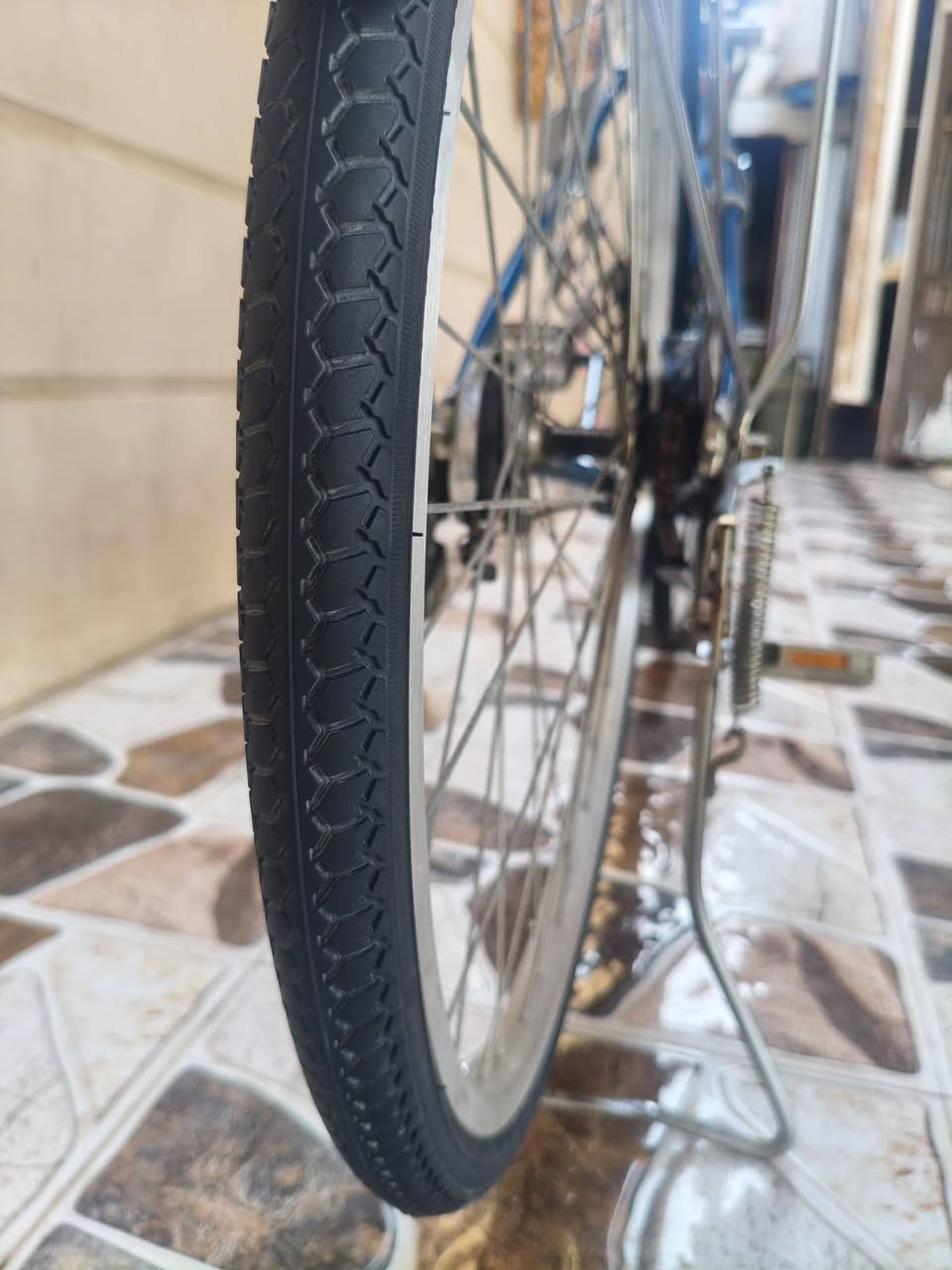 🚲 بايسكل ياباني🇯🇵 الحجم26
✅ جاهز للاستخدام
✅ جوب + تاير خلفي جديد
✅ بريك أمامي وخلفي
✅ سرج جاهز
✅ ستاند خلفي 
✅صينية زنجيل 

🔴استخدام قليل جداً جداً 

💰 السعر: 95 ألف وبي مجال للشراي
📍 العنوان: منطقة الحساوية
📞 للاستفسار: ***********
