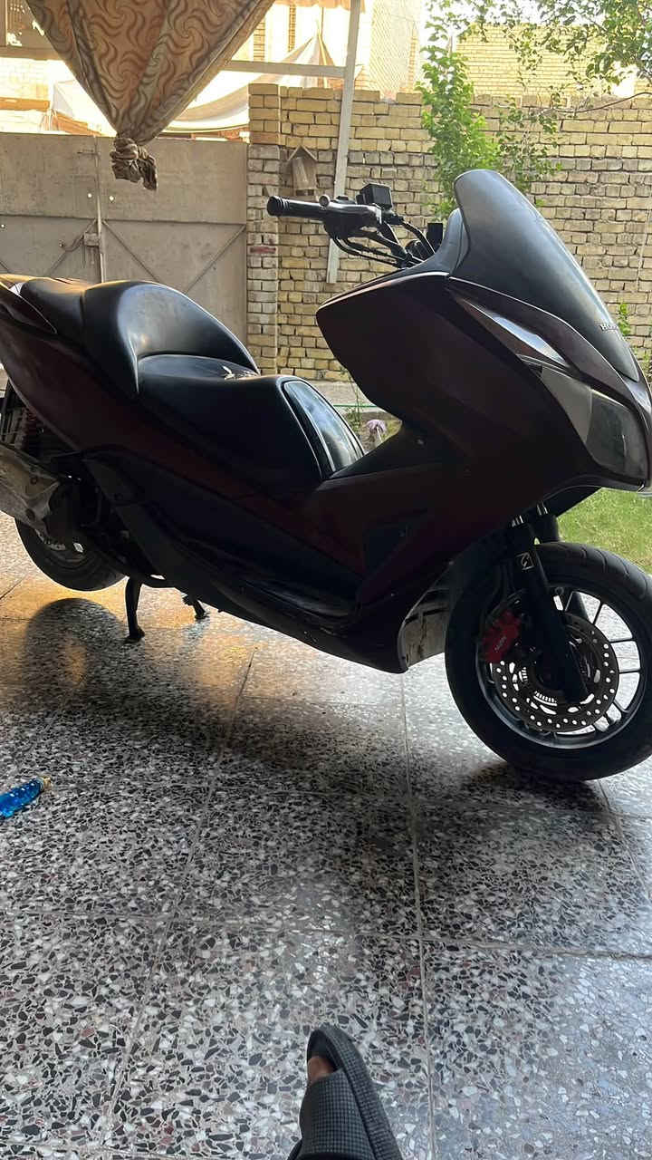 سلام عليكم فورزا 0.12 للبيع 
محرك 300 cc ناعم مجفت
بريكات نضام ABS
دراجه معروفه بمواصفاتها ورزانتها 
سعر الدراجه 1200مليون وميتين الف وبيها مجال بسيط
*********** غير متواجد على الفيس

