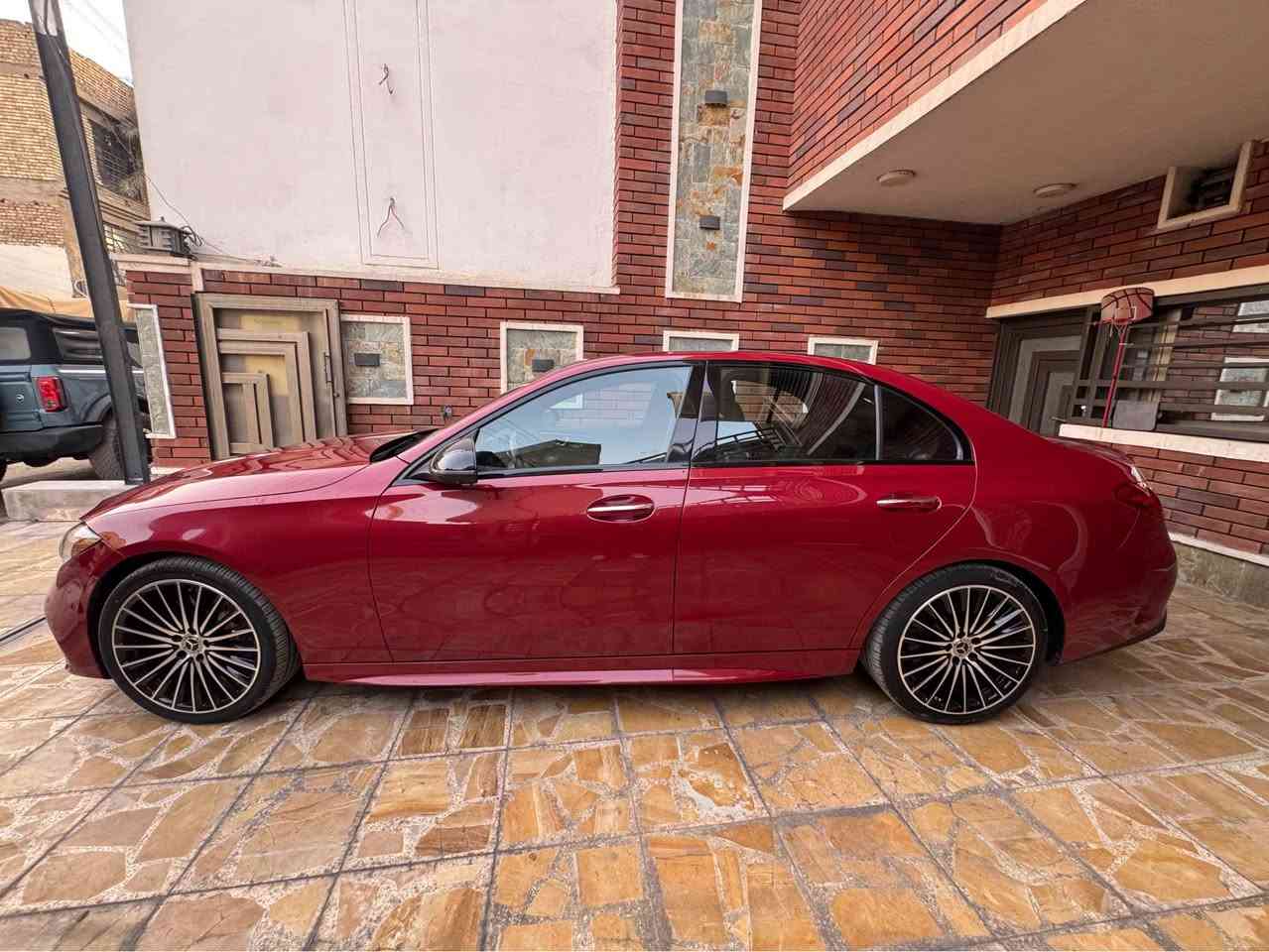🔥 للبيع مرسيدس C300 AMG Black Edition 🔥
موديل (2024)

🚘 Mercedes-Benz C300 – AMG Black Edition
✨ لون أحمر ماروني مميز وفخم
📍 واردة أمريكي – أربيل
🔢 مرقمة أربيل باسمي
🛣️ العداد: 14,000 ميل فقط

💎 المواصفات:
• AMG Black Edition / AMG Body Kit
• كاميرات 360°
• نظام صوت Burmester الفاخر 🎵
• سقف Panoramic
• إضاءة داخلية Ambient Lighting
• شاشة ونظام MBUX
• مقاعد كهربائية وذاكرة
• Keyless Entry / تشغيل بصمة
• Apple CarPlay & Android Auto
• حساسات أمامية وخلفية
• مثبت سرعة
• Blind Spot Assist
• Lane Assist
• أنظمة أمان ومساعدة السائق
• جميع الإيربكات سليمة وأصلية ✅
• السيارة داخلة بدون حادث
• الصبغ صفحة كاملة في أمريكا
• نظافة عالية جداً وحالة مميزة

🔥 سيارة فخمة، رياضية، ومواصفات كاملة، واللون الماروني يعطيها حضور مختلف تماماً.

💰 السعر: 339 ورقة

📍 العنوان: أربيل
📞 للاستفسار: ***********

السيارة لأهل الذوق… والفحص على المشتري بكل رحابة صدر. بغداد, العراق

