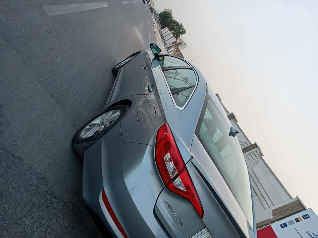 السلام عليكم
سوناتا وارد امريكي ( كفاله عــــــامه ) عدا بارد  قليل  طرف جاملغ 
موديل ١٥
محرك ٢٤٠٠ GDI ( تيربو) 
ماشيه ٨٩  الف فقط شرط الجهاز
كير محرك  (  كفالـــــه )
تبريد ثلج 🥶 تدفئه 
كشن كهربائي
تحكم استيرن
وضعيات قيادة متعددة 
كروز سرعه
دواخل شركه جدد واضحه بالصور
السيارة بأسمي مداور ثاني يوم
سونار مرفق بالمنشور
السعر ١١٢ وبيها مجال قليل
مكان السياره / ناصريه مركز
رقم الهاتف ***********

