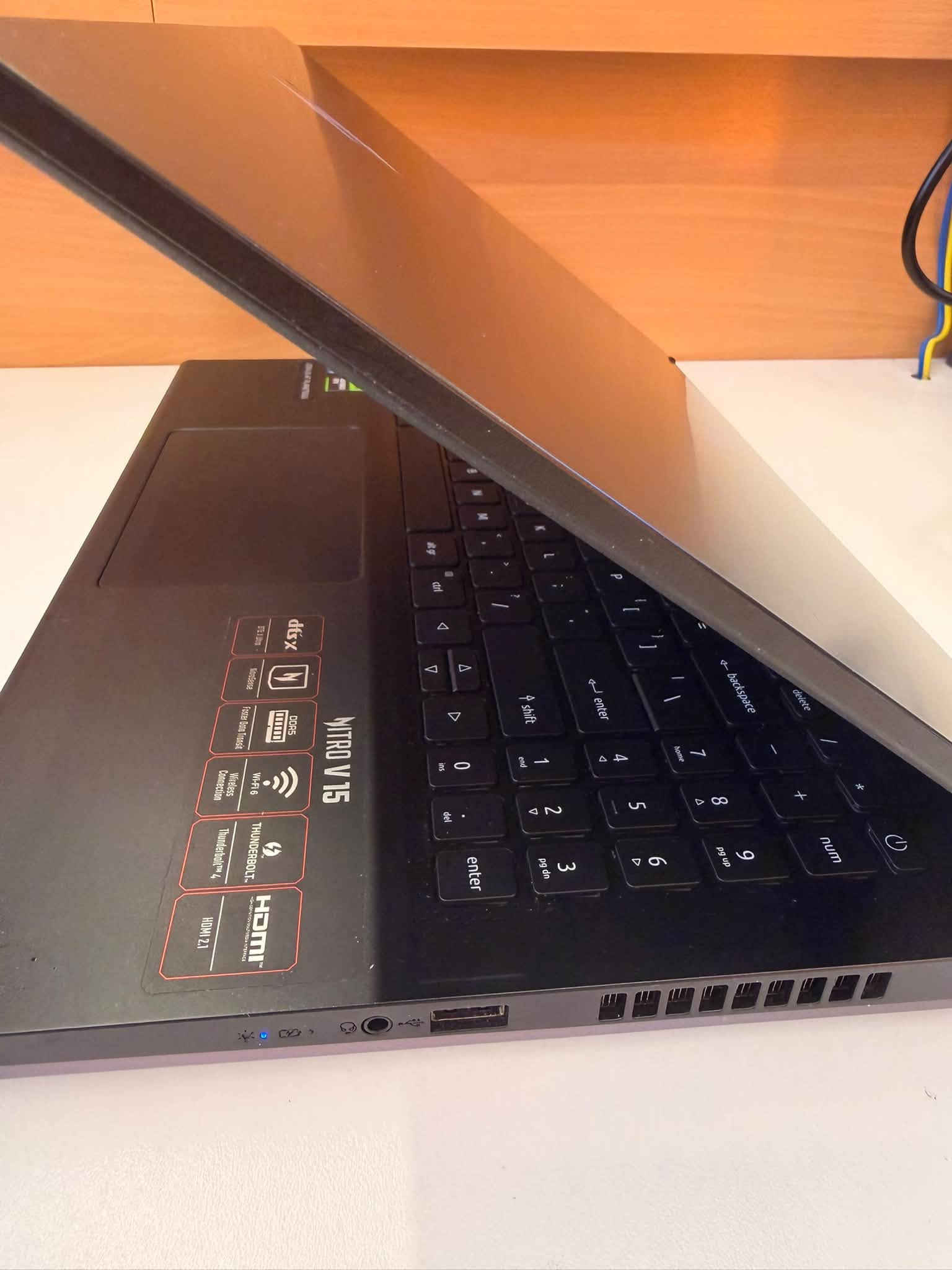 Acer Nitro V15 
لابتوب كيمنك نظافة ١٠٠٪؜ 
Cpu: core i7 13620H
RAM: 16G DDR5 5200
SSD: NVMe 512G 
GPU: RTX 4060 8G VRam 

نظافة ١٠٠٪؜ استخدامي بسيط الها بدون العاب 
مكاني بغداد 
***********

نص مكتوب في الصور:
- Task Manager
- Performance
- CPU
- 2% 3.00 GHz
- Memory
- 5.0/15.7 GB (32%)
- Disk 0 (C:)
- SSD (NVMe)
- 5%
- GPU 0
- Intel(R) UHD Graphics
- 0% N/A
- GPU 1
- NVIDIA GeForce RTX...
- 0% (41 °C)
- % Utilization
- 13th Gen Intel(R) Core(TM) i7-13620H
- 100%
- Percentage of time the disk is
- processing read or write requests
- 60 seconds
- Utilization
- 2%
- Speed
- 3.00 GHz
- Base speed:
- Sockets:
- Cores:
- Logical processors:
- Virtualization:
- L1 cache:
- L2 cache:
- L3 cache:
- 2.40 GHz
- 1
- 10
- 16
- Enabled
- 864 KB
- 9.5 MB
- 24.0 MB
- Processes
- 187
- Threads
- 3322
- Handles
- 87173
- Up time
- 0:00:00:48
- Run new task
- Search
- Task Manager Performance Run new task CPU 0% 2.66 GHz Memory 5.0/15.7 GB (32%) Disk 0 (C:) SSD (NVMe) 0% GPU 0 Intel(R) UHD Graphics 0% N/A GPU 1 NVIDIA GeForce RTX... 0% (41 °C) Disk 0 (C:) NVMe WD PC SN740 SDDQNQD-512G-1014 Active time 100% 60 seconds Disk transfer rate 60 seconds Active time 0% Average response time 1.3 ms Read speed 16.3 KB/s Write speed 36.7 KB/s Capacity 477 GB Formatted 477 GB System disk Yes Page file Yes Type SSD (NVMe) Search
- Task Manager Performance Run new task CPU 1% 3.25 GHz Memory 5.0/15.7 GB (32%) Disk 0 (C:) SSD (NVMe) 0% GPU 0 Intel(R) UHD Graphics 0% N/A GPU 1 NVIDIA GeForce RTX... 0% (41 °C) GPU NVIDIA GeForce RTX 4060 Laptop GPU 3D 0% Copy 0% Video Encode 0% Video Decode 0% Dedicated GPU memory 8.0 GB Shared GPU memory 7.9 GB Utilization Dedicated GPU memory Driver version: Search
- NET9.GG