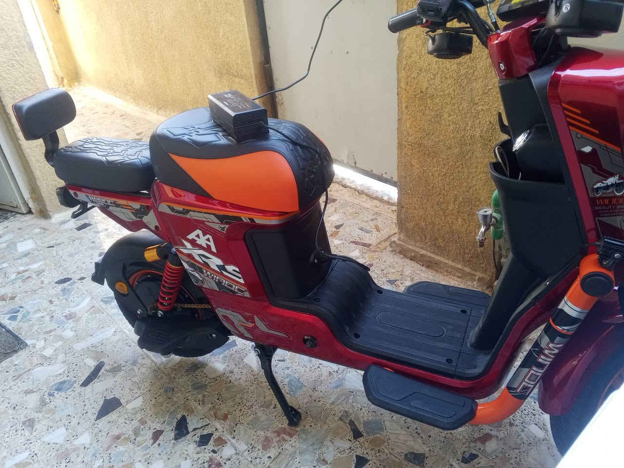 🔥 للبيع دراجة XR9 WIDE 🔥
🛵 جديدة ونظيفة جداً
✨ ما بيها شخوط أو ضربات
🔸 فقط الكفر اليمين بيه شخطة بسيطة
🔧 الملحقات كاملة
⚡ جاهزة للاستخدام وما تحتاج شي
📸 الصور حقيقية للدراجة
💰 السعر: 600 ألف دينار
🤝 بيها مجال بسيط للجادين
📍 بغداد
***********

