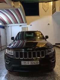 جيب گراند شيروكي لاريدو 2016 ستة سلندر مكينة 3600 ماشية 125 ألف رقم شم...