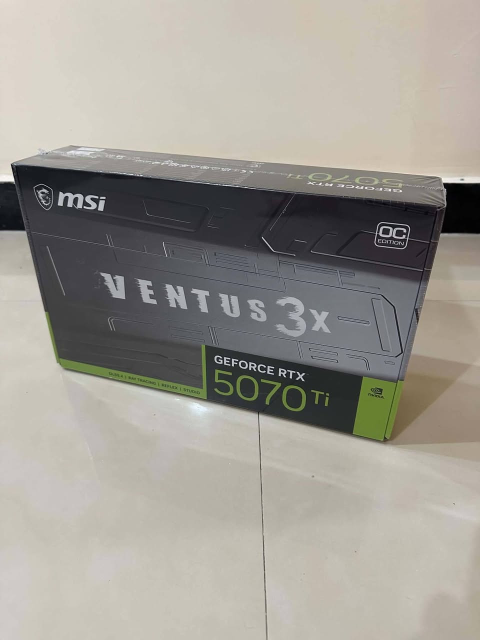 سلام عليكم
للبيع
كارت شاشة 
Msi rtx 5070ti ventus 3x oc edition
جديد غير مفتوح
كامل مع الملحقات

السعر 
1.800 
وبي مجال
للاستفسار 
***********
