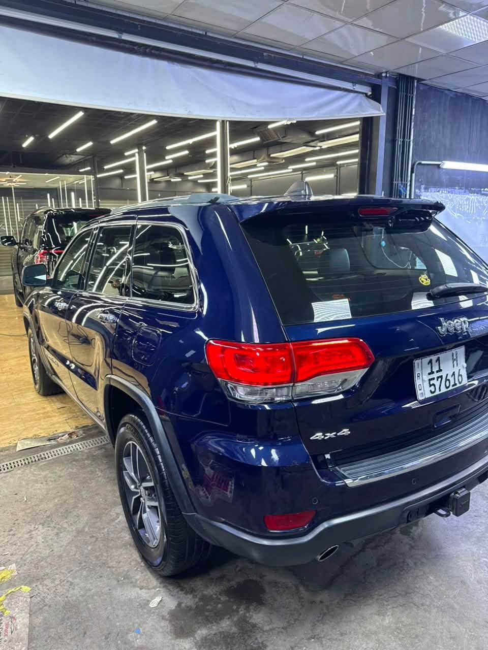كراند شيروكي لمتد • ٢٠١٨ • HEMI ٥.٧