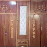 قنصور • خمس أبواب • خشب ثقيل