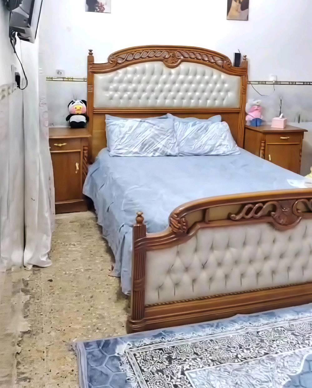 غرفه صاج 6 ملحق تزكام عل ايدي داخل وخارج صاج 5 ملم 
العنوان بغداد الاحسينية راشديه خدمات مسقط
***********
الغرفة شنو عدد القطع بالضبط؟ وهل تشمل السرير، الدولاب، التسريحة، والملحقات كلها لو أكو شي ناقص؟: 
كامله
هل تعرف اسم/نوع الموديل أو اسم المعمل إذا موجود، وشنو المقاس الكامل للسرير والدولاب حتى يبين مناسب للمكان لو لا؟: 
قياس كبير
حالتها شلون من ناحية الاستخدام؟ بيها خدوش، كسر، تفكك بالمفاصل، أو أي عيوب مخفية لازم تذكرها؟: 
كلشي مابيها 
السعر شكد؟ وهل هو ثابت لو قابل للتفاوض، واذا أكو توصيل أو فك/تركيب شلون يكون؟: 
السعر مليون و100 قفلها مليون ماعندي نقل
بغداد/الاحسينية بالضبط بأي منطقة حتى تسهيل المعاينة والاستلام؟: 
خدمات مسقط مقابل مستشفئ التركي
