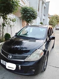 نيسان ڤيرسا • ٢٠١٢ • كاميرا خلفية