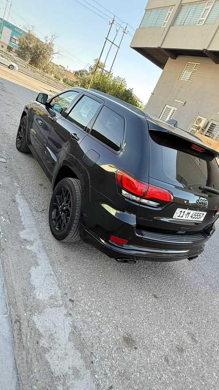 جيب گراند شيروكي فئه X موديل 2021
وارد امريكي محرك 6 سلندر 
فول مواصفات حادثها بنيد بدون دواخل 
سياره جاهزه برغي ماعايزه 
بسمي مداور ثاني يوم 
مكان السياره النجف الاشرف
***********
