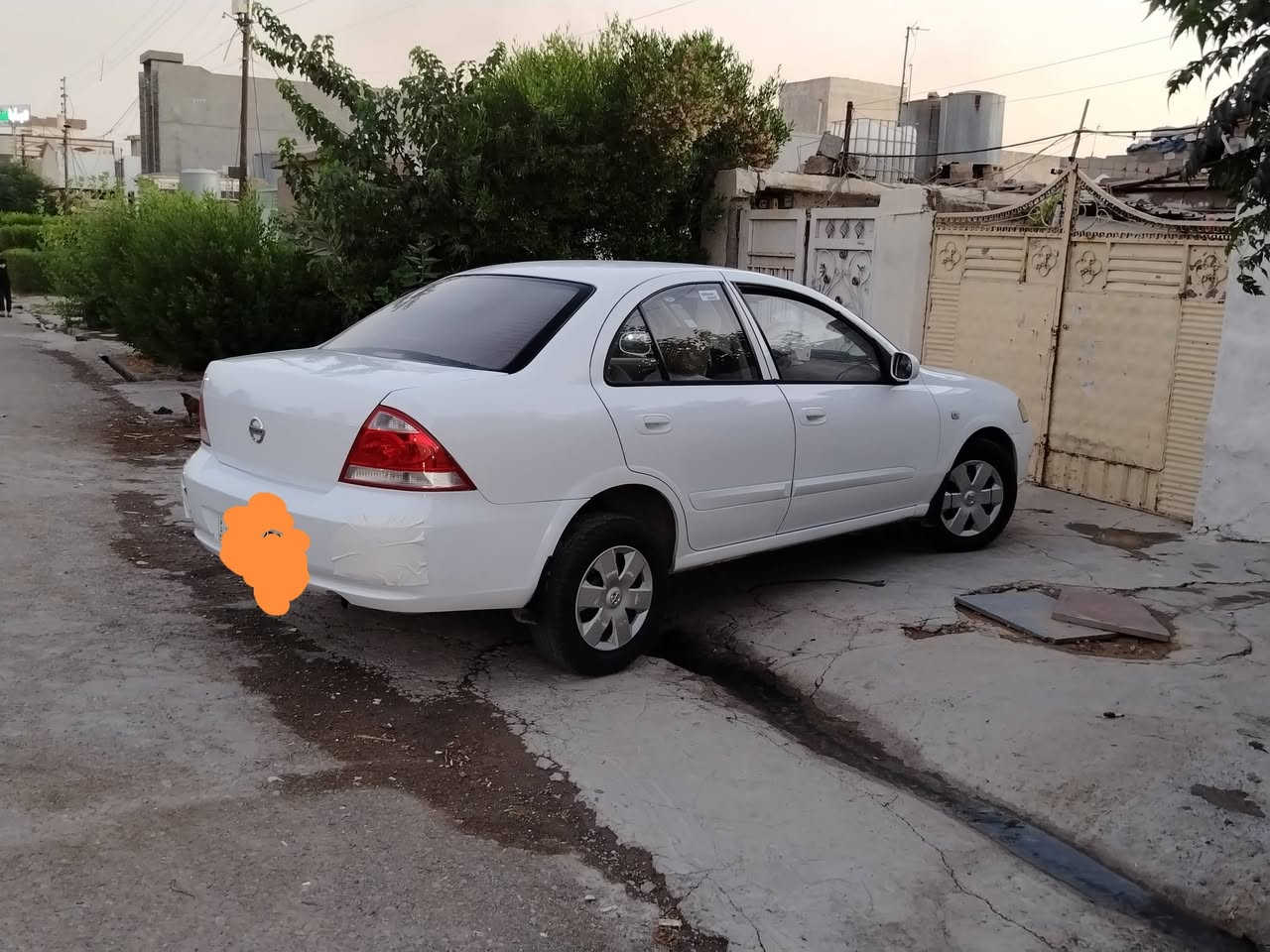 نيسان صني • ٢٠١٢ • عادي