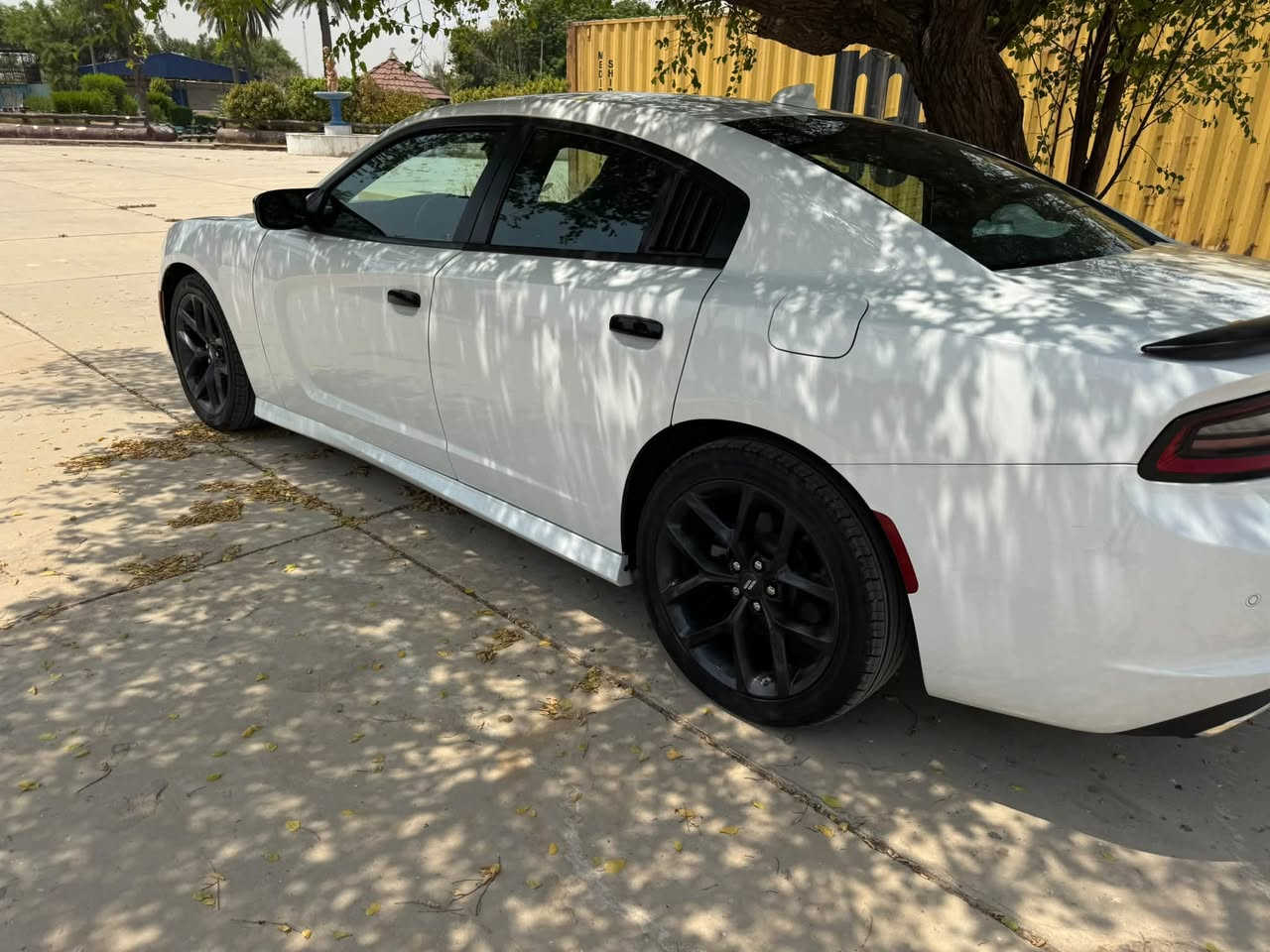 جارجر SXT • ٢٠٢٣ • رقم بغداد
