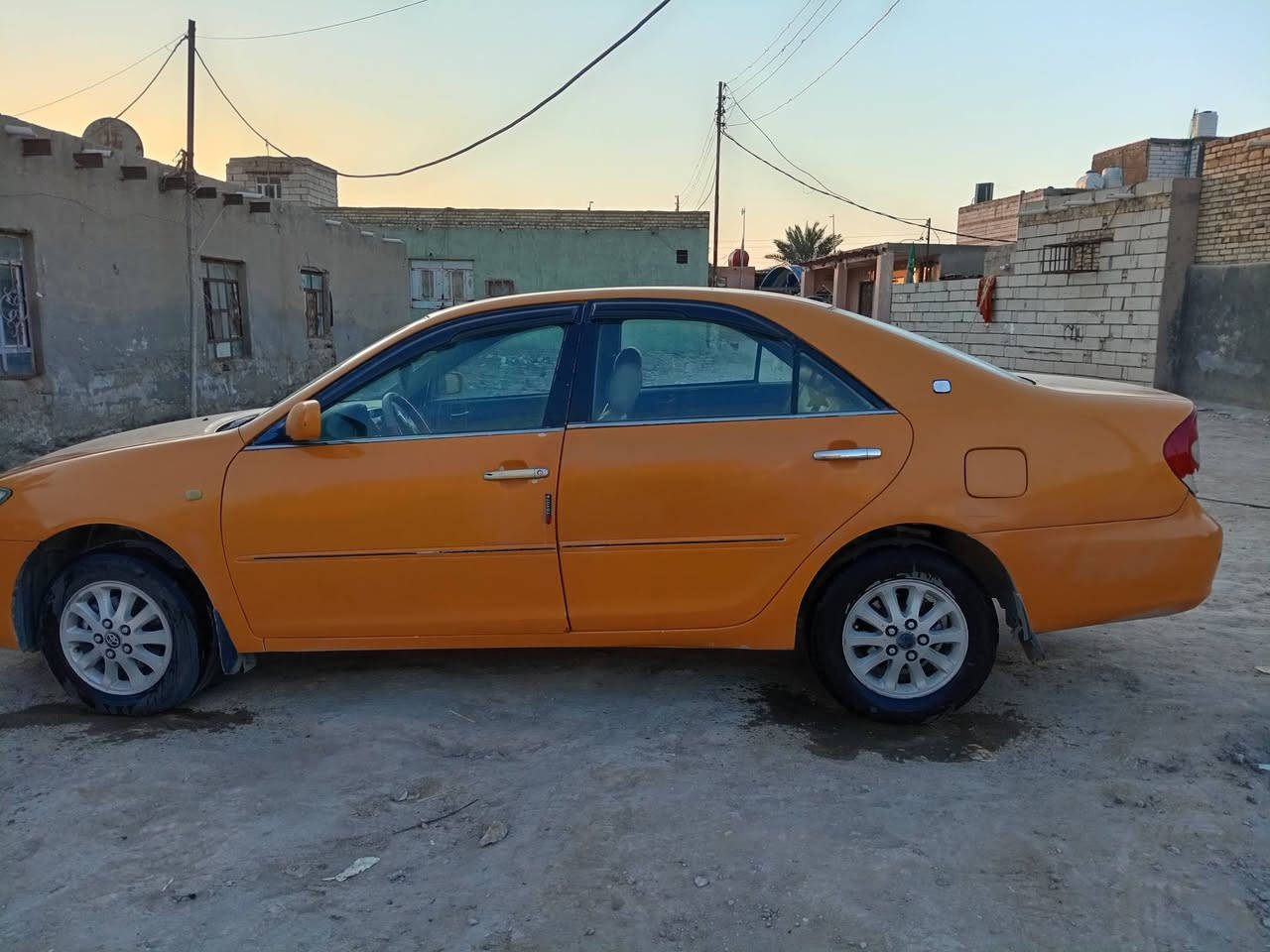 السلام عليكم كامري للبيع موديل ٢٠٠٦ رقم مميز ١٨ مثنى تكسي السعر ٣٧ ورقه رقم الجوال *********** ابو علي.
