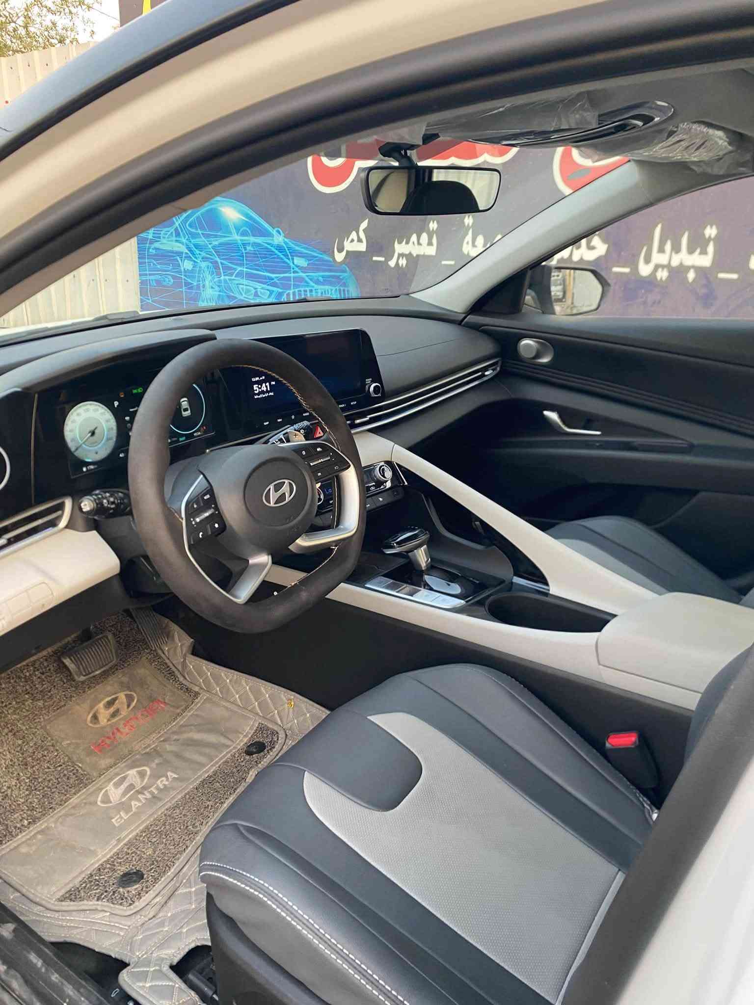 السلام عليكم
للبيع 
النترا 
2026 
خليجي 
تو كلر بلاد
محرك 2000cc
ماشيه 9000 km
مكفوله كفاله عامه من كلشي 
السعر 29,500,000 د.ع
مكان السياره بغداد الرصافه 
للاتصال 
***********
***********
