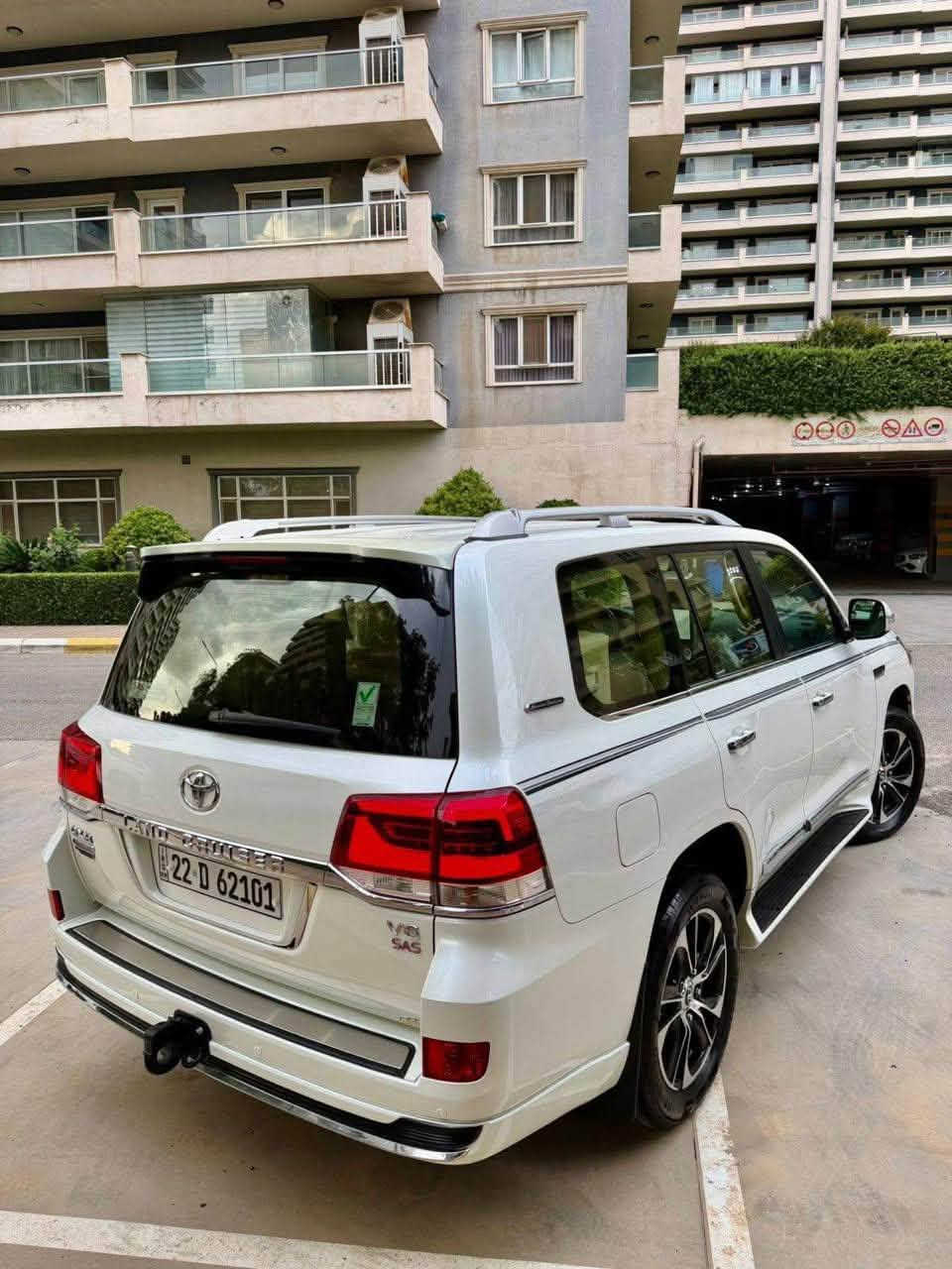 لاندكروز GXR 2021 – Grand Touring
محرك V6
ماشية 63 ألف كم فقط
شركة ساز – باب أول
ملاحظة: البيع نقد فقط بدون مراوس
السيارة أخت الزيرو بالكارتون
المواصفات:
بسمطين
سماعة بلادي
فرشات بلادي
كشن 3 دكم
5 كاميرات
مرايات لكزز
بخ ماء
شاشة كبيرة لمس
حساسات ورادارات
3 شاشات
فتحة سقف
كشن جلد كاراباي
شحن موبايل
8 إيرباغ
تبريد مركزي
بصمة تشغيل وتشغيل عن بعد
باب جاك
ثلاجة
لايت LED زينون
تحكمات ستيرن
دبل فوليوم
فورويل
هوك
السيارة بيها 2 بصمة شركة
تخم تاير دنلوب الأصلي

السيارة مكفولة كفالة عامة من الدعامية للدعامية
بدون صبغ
بدون بارد
بدون رصعات
بدون شخط
حتى الدعاميات واللحية بدون صبغ
محرك وكير بشرط مامفتوح
السيارة حيل نظيفة وكلشي على بلاد لوك
سنوية وزنگة جديدة مدفوعة ل2030. 
باسمي والتحويل بنفس اليوم
للأستفسار عن السعر ومعلومات أضافية أتصل على 
رقم صاحب سيارة
***********
