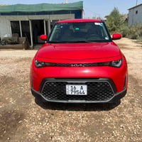 كيا سول ٢٠٢٥ السياره حلوه ومرقمه صبغ فقط بنيد السعر ١٤٨ تليفون ٠٧٧٠٧٤٢...