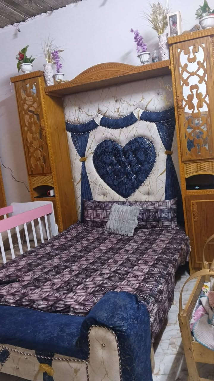 غرفه ابراج • عليها مجال