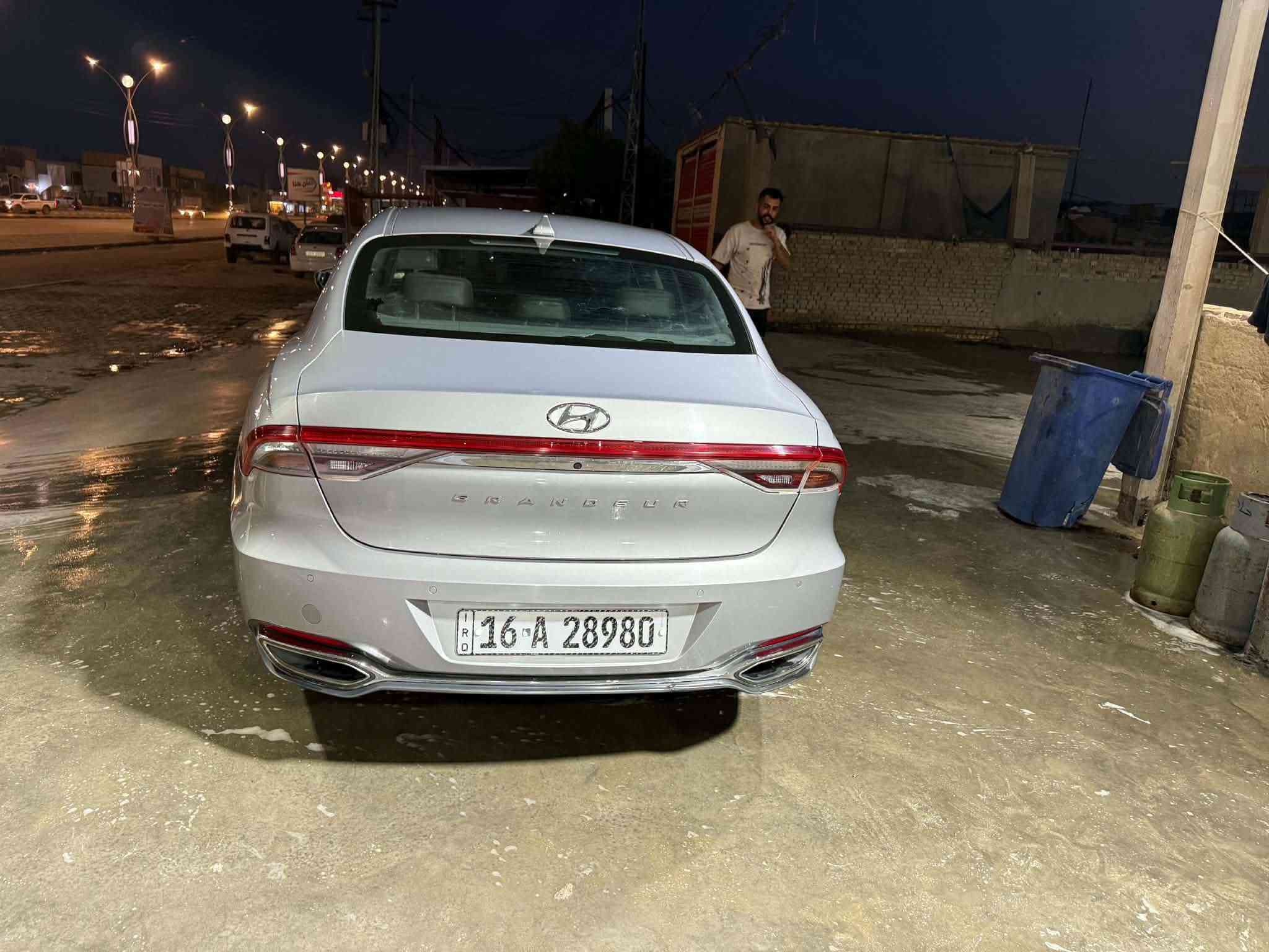 گراند ازيرا • ٢٠٢٣ • قياده ذاتية