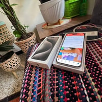 آيفون ١٥ برو ماكس ٢٥٦ • تينانيوم • بطارية ٧٥