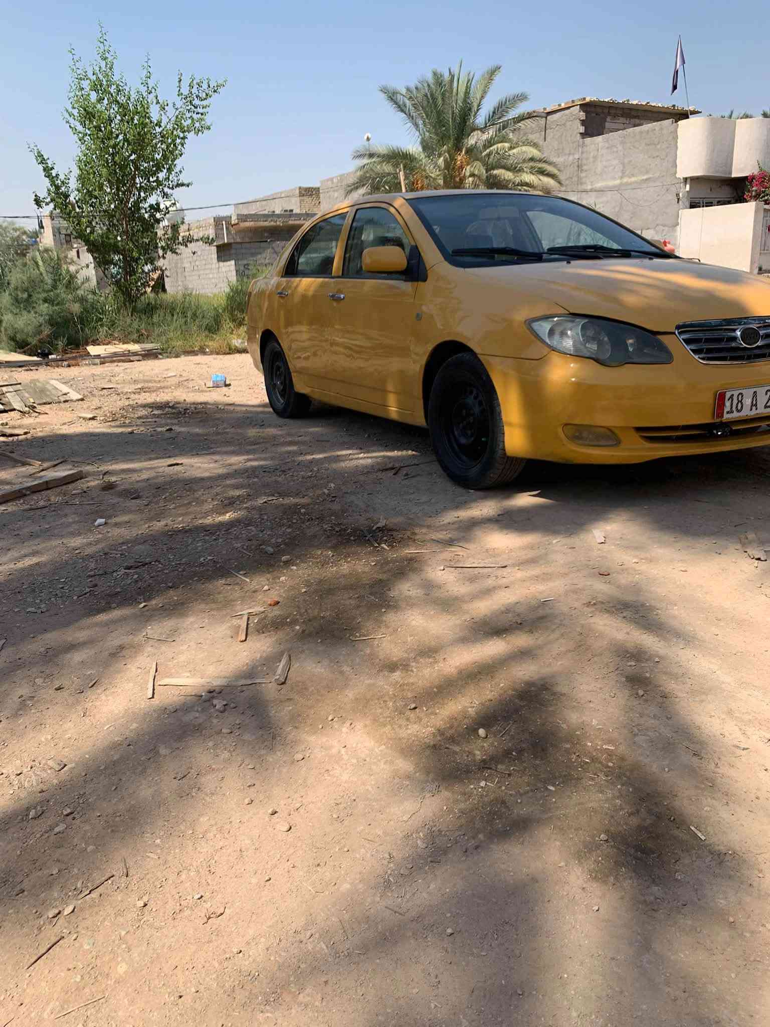 للبيع بي وادي اف ٣ سياره كفاله عامه من ضربه مصفره موديل ١١  سياره رقم جديد سنويه لل٣٠سياره جاهزه راعيه موجود مكينه كير خير من الله اربع تايرات جدد سعره ٣٦ وبيه مجال حك جيه مكاني كربلاء شراي يخابر ***********
