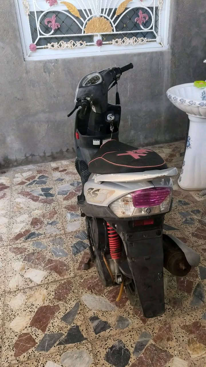 دراجه ماكس عدله للبيع دراجه نظيفه مال جناي تأخذها وتفحص لون سلفري دراجه كفاله السعر 900 وبيها مجال 
الرقم للاستفسار ***********
