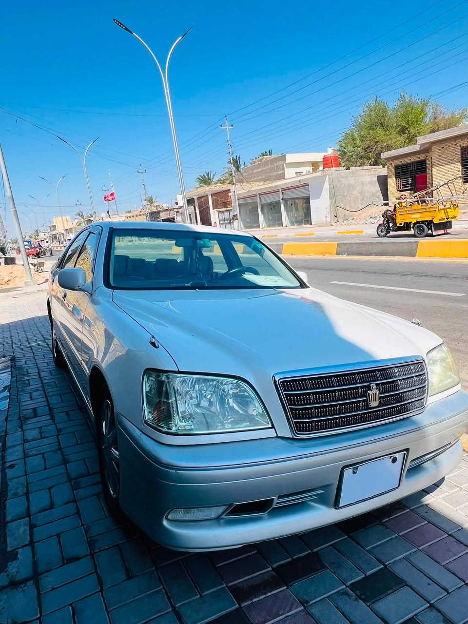 سلام عليكم ملكة جنون 😍 
تسجيل جديد قرار ١٠٢ 🥰
فول مواصفات ٤ دكم جلد ورادار كفاله عامه 😁
سياره ماشيه ٧٠ الف فقط جديده كلش
مكان البصره
***********
