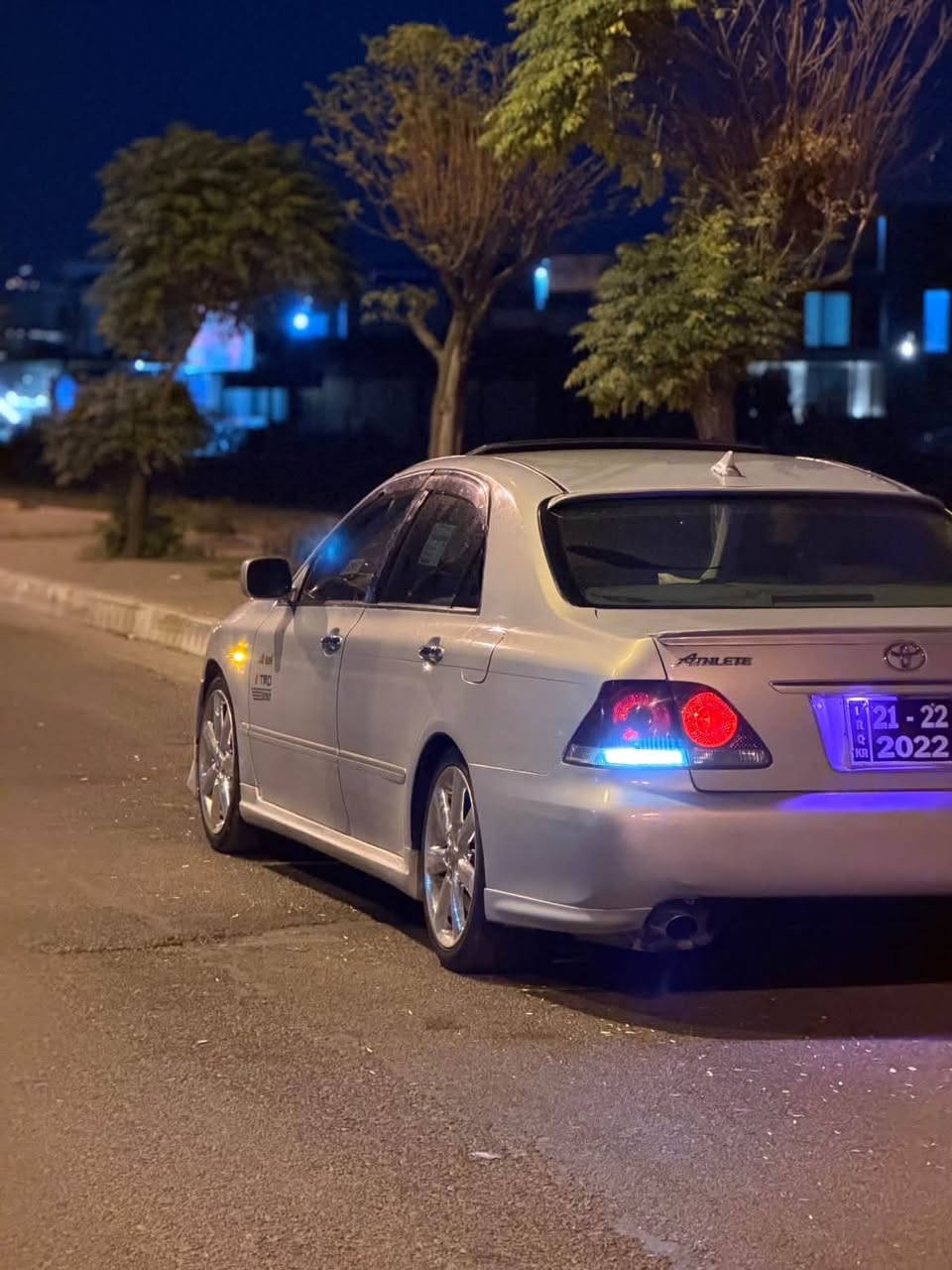 بەناوی خوای گەورە
شاهینەی ٢٠٠٥ی سپۆرت 
٢ دووگمە ✅
١٨٢ کەمێک دوکەڵی هەیە ✅ 
سڵاید بی کێشەیە✅
سەقفی بئ بۆیاخ و چاڵ و چۆڵی ✅
مکەبەرەی تازە ✅ 
ناوزەرد ساج مەلەکی ✅
لایت ناو ڕەش و ئیشارەت ✅ 
بەگلایت لیزەر ✅
ویلی دنگەی ئیستل✅
تایەی تازە ✅ 
شوارب تۆمس ✅
سوکان لێکسس و کارەبای ✅
سەیارەکە زۆر جوان و پاکە سعری قفڵ و کۆتای ٤٨
شوێن چەمچەماڵ 
***********
