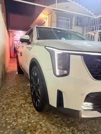 سورنتو ٢٠٢٥ • ٦ سلندر • ٥ كامرات