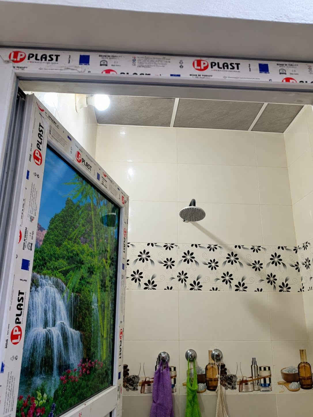 بيت للبيع صرف طابو مساحه ٧٧ بناء بلوك يحتوي على غرفتين وصالة
وصحيات داخلي العنوان حي الربيع الولايه مقابيل الساحه مال شيخ محمد النعماني قريب على أسواق حجي خيون
سعره ٨٥ قابل للتفاوض رقم التواصل ***********
