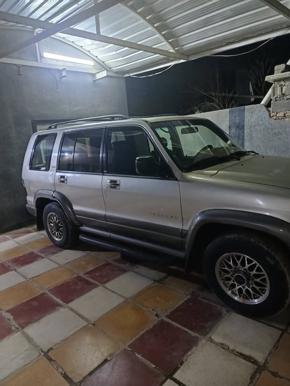 للبيع أزوره موديل 2000 مكينه فيفتي 2500رقم بغداد السياره جاهزه منكلشي تخم تاير سدر جديد السياره بلاديه  55وبيه مجال قليل/*********** ارجو التواصل عل رقم لن مكلف بلنشر الموقع بابل الحمزه الغربي
