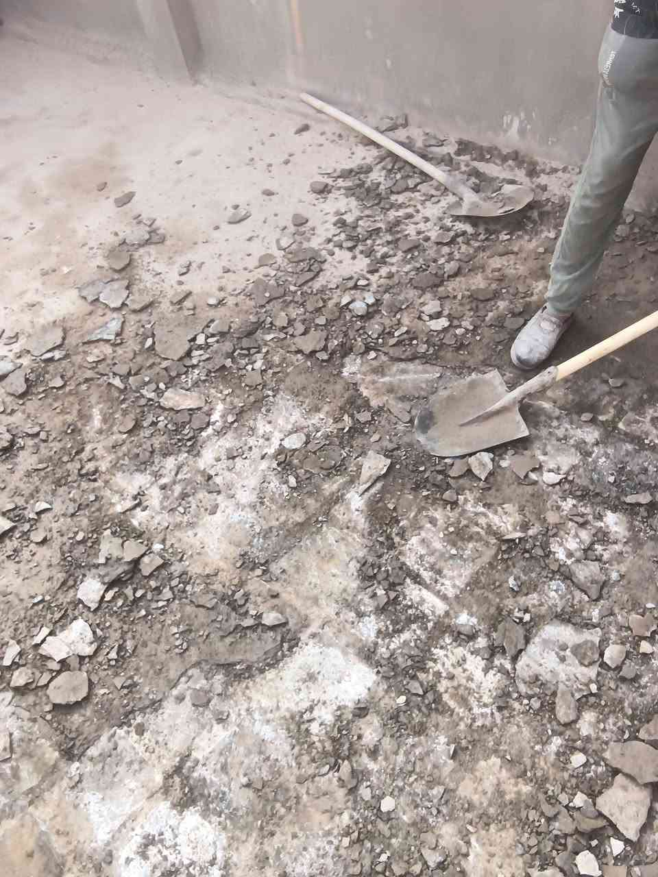 اثنين عمال • تنظيف حدائق • اسعار مناسبة