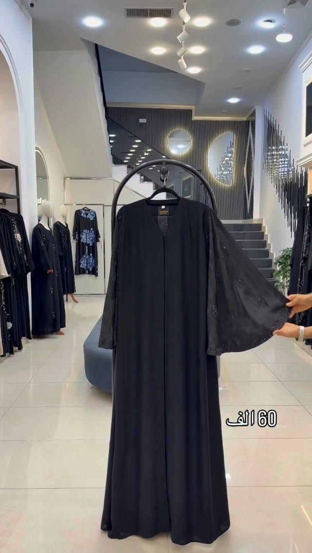 

نص مكتوب في الصور:
- 60 ألف