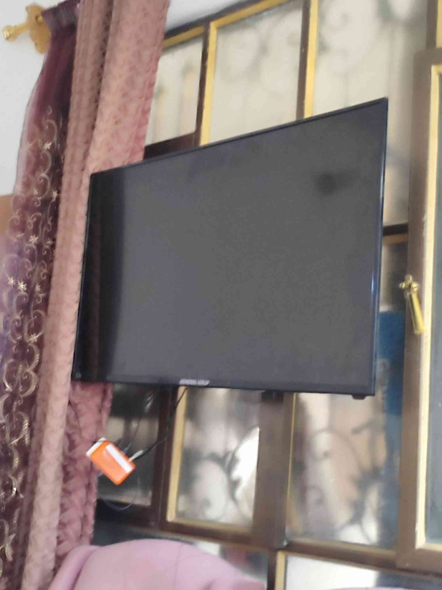 اثا منزل كامله كل واحد وسعره للستفسار التواصل على الخاص او على رقمي ***********
