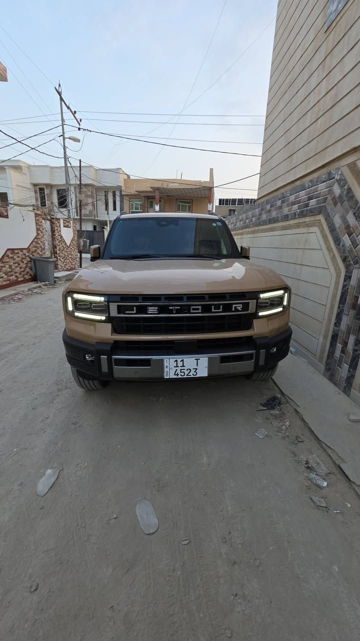 جيتور G700 • ٢٠٢٧ • ماشية ١٨٠٠