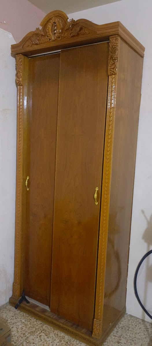 غراض بيت البيع سعر كلش مناسب كربلاء حي القادسية ***********
