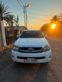 هايلوكس • ٢٠١١ • فورويل