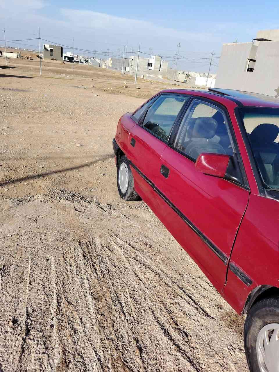 استرا • ٩٢ • فتحة سقف
