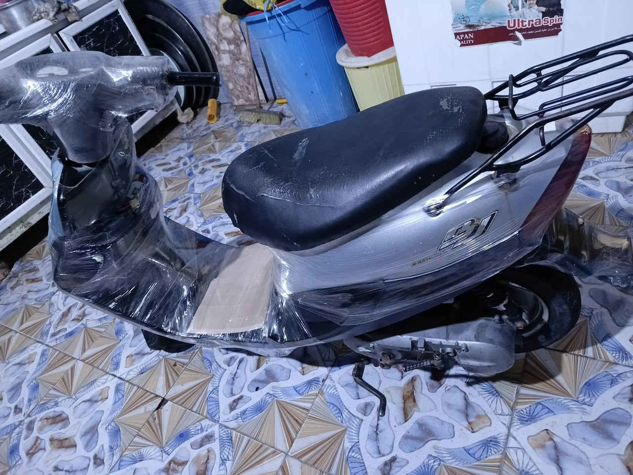 سلام عليكم شباب دراجه  يوماها 9ازروف نضيفه للبيع وكله شغاله وجاهزة من الايت للبكلايت 
سلام عليكم شباب دراجه  يوماها 9ازروف نضيفه للبيع وكله شغاله وجاهزة من الايت للبكلايت سلف  كهربائيات اوراق بسمي  الدراجه حلو وبيه مكينه ناعمه وشلعه ومعدل خير من الله  ومستعجل على بيعتها ما اريد انزل السوك الجمعه دوخه الشراي يجي هسه  السعر 350 الف  وبيه مجال قليل عنواني ميسان حي الحسين وهذا رقمي ***********

