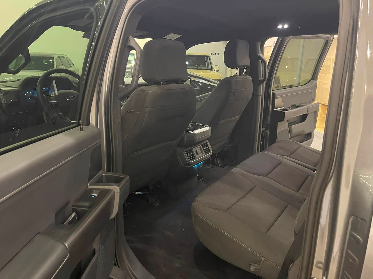 Ford f150
موديل 2024
نصّ بونيد صبغ 
6000مايل ماشى 
مكينه 2.7/تو ويل 
مكان أربيل 
موبايل /***********/
***********
سعر/320$
