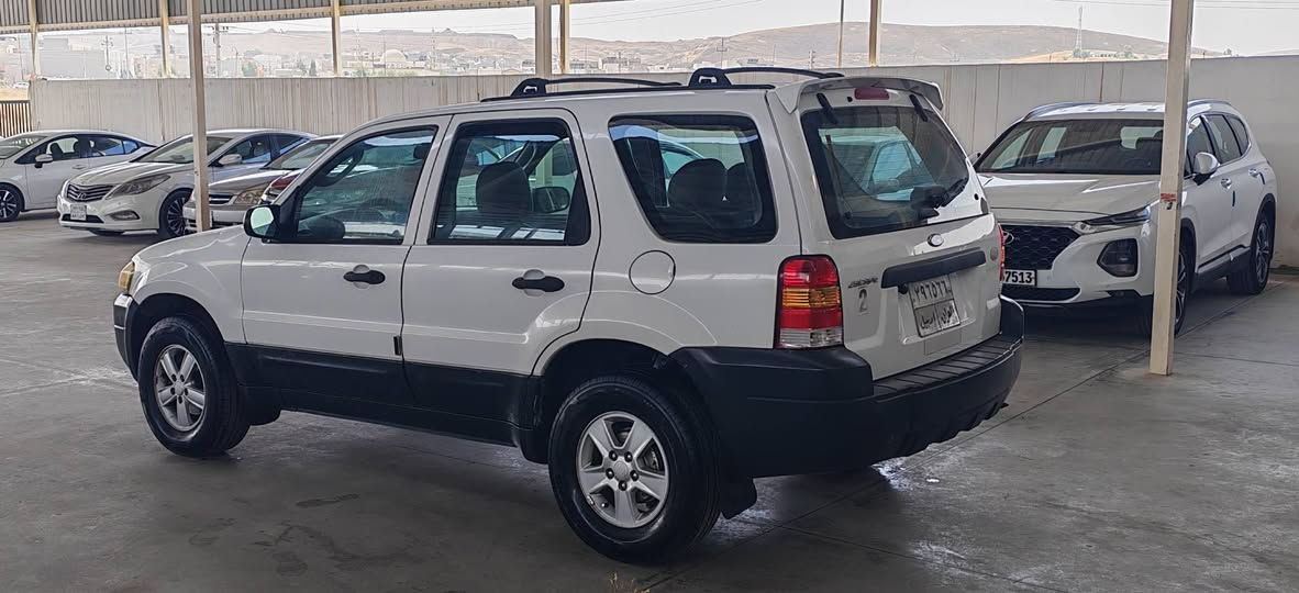 Ford 2007
كير توماتيك  سيارة بدون صبغ تخم تايرات جديد كير محرك شرط
سعر ٦٤ و مجال
مكان سيارة قضاء بردةرش أربيل, العراق
