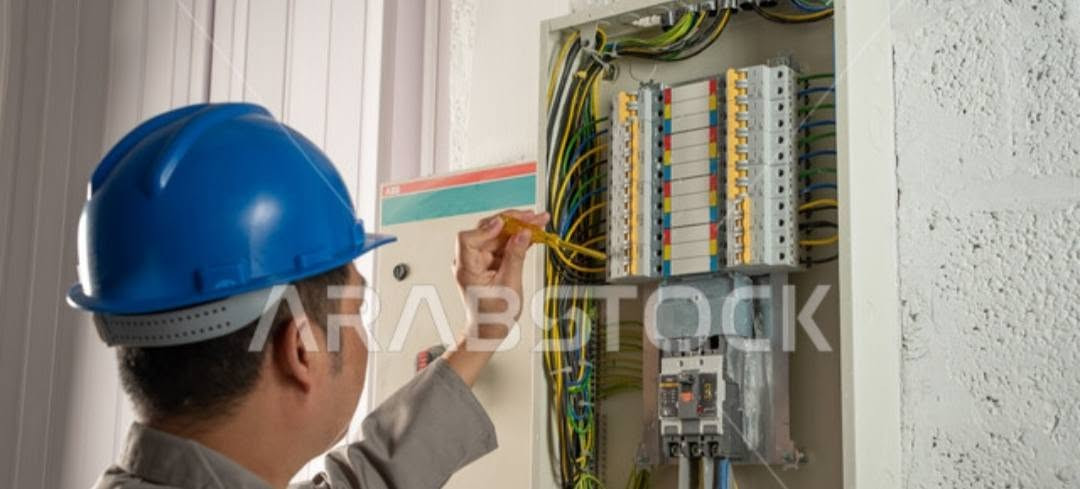 صيانة وتنضيف السبالت وغسلها
بدقه عاليه معالجة مشاكل التبريد ونقص الغاز
فحص وكشف لاعطال الكهربائيه المنزليه بدقه اسعار مناسبه ***********
