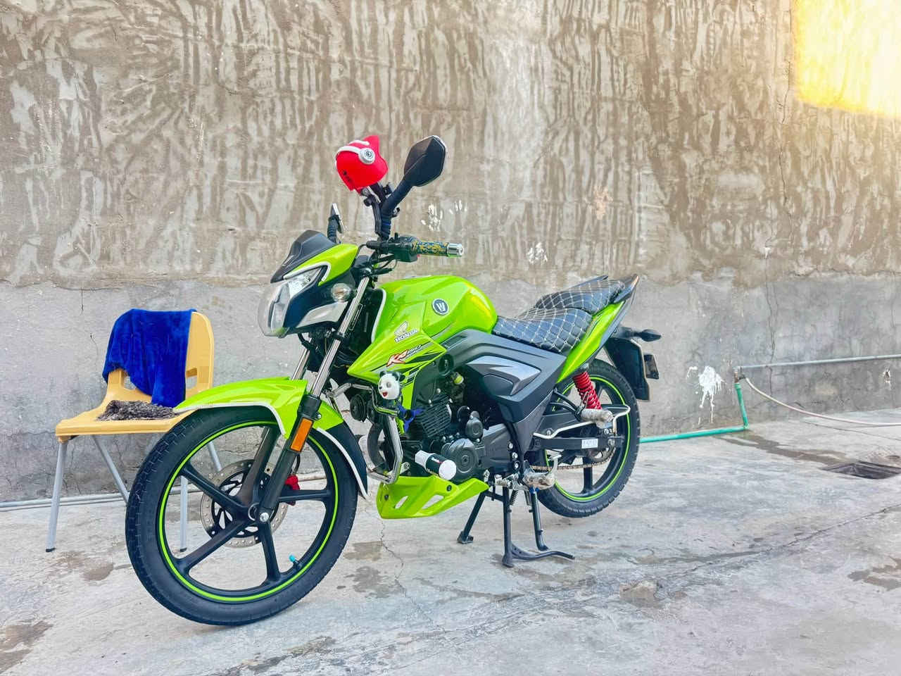 هاوجي بطح موديل 22 مسجل لوحه وسنويه نضافه فول مكفول كفاله عامهه تجي تفحص وتشوف بعينك السعر 17 بي مجال الاستفسار:***********
