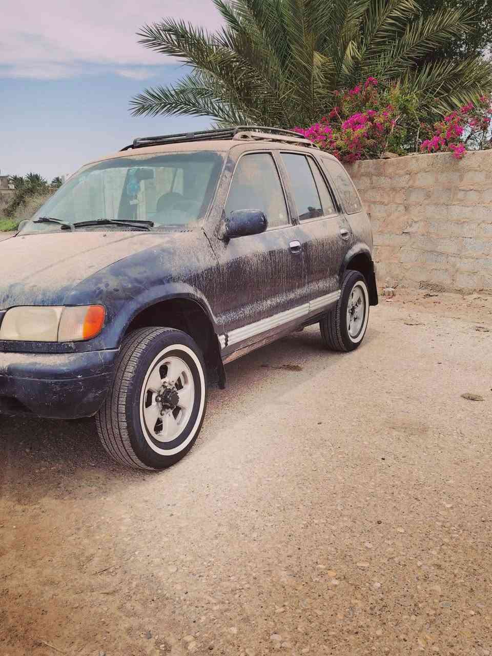 ام عليكم سياره سبورتج قديم للبيع موديل 1993 رقم بغداد نكليزي تحويل مباشر كهربائيات كله شغاله تبريد مايشتغل عاطل كير عادي مكاني محافظة واسط قضاء العزيزيه قرب مطعم عبدالله السياحي السعر 31 وبيه مجال ***********
