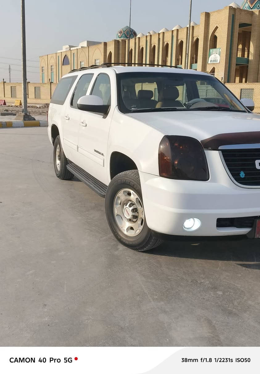 السلام عليكم
جمسي يوكن خليجي 2009
فحل 8برغي 
السياره كفاله گير مكينه حداديه 
گير تورباين قبل سبوع شاده
رقم بغداد بأسمي تحويل ثاني يوم 
مصفره هيئة وغرامات 
سنويه منتهية مكمل معامله تجديد 
منظومة غاز بيه 
باقي التفاصيل اتصل 
***********
