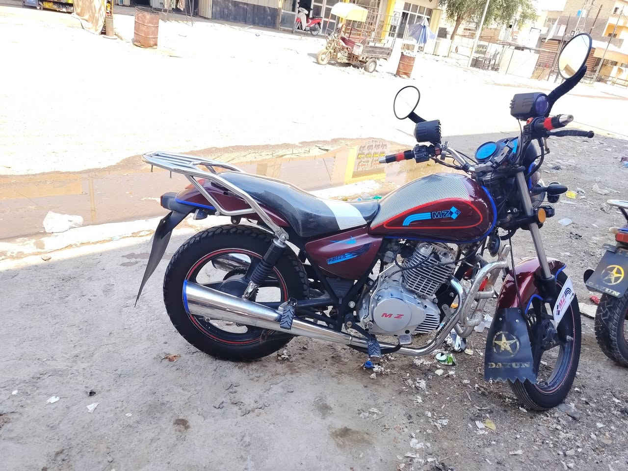 السلام عليكم للبيع موطور ناصي محرك 23موديل19الموطور مكفول اوراق كامله تشغيل عن بعد سعر1300المو شراي لا يتعبني***********
