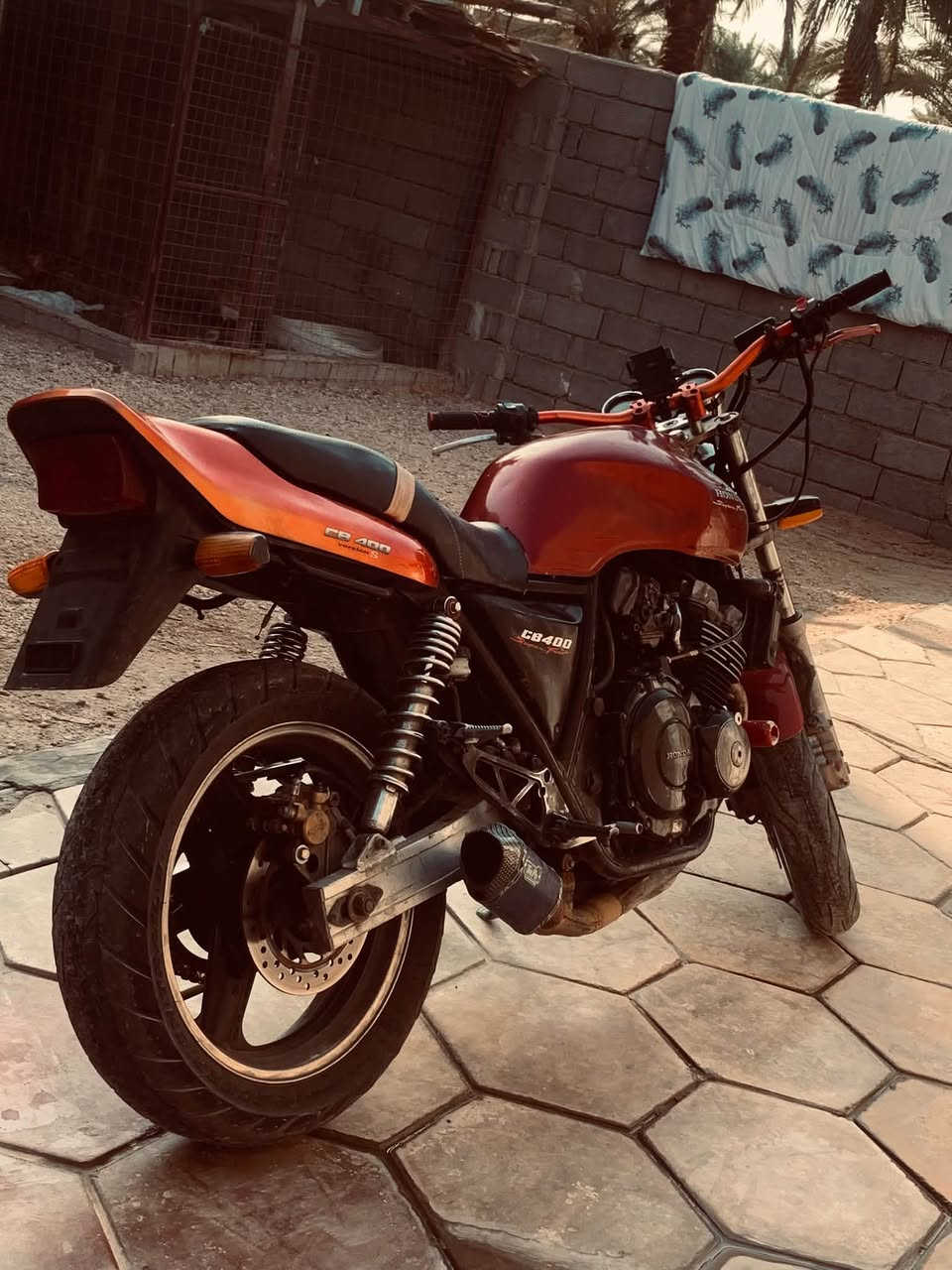 بطح • CB4 • محرك ممفتوح