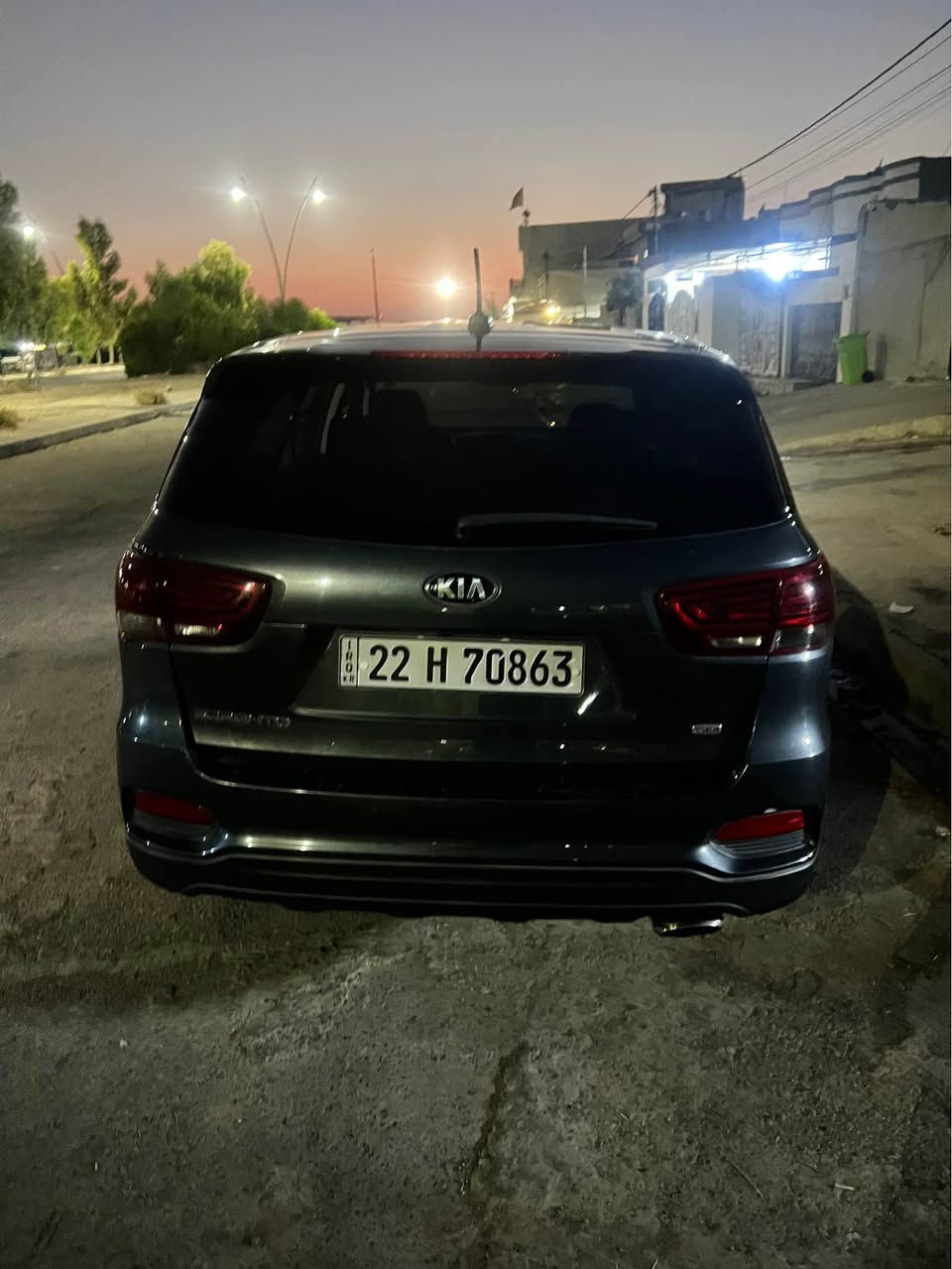 كيا سورنتو ٢٠٢٠ 
ماشيه ١٥٨ الف سياره ضرره البونيد فقط كلير 
وثلاث قطع صبغ كير محرك تبريد بالشرط 
*********** كركوك, العراق
